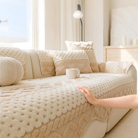 Scalloped Plush Sofa Cover with Geometric Border — 详情_21 product detail
