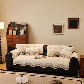 Scalloped Patterned Fleece Non-Slip Couch Cover — fabric, design and styling detail 04
