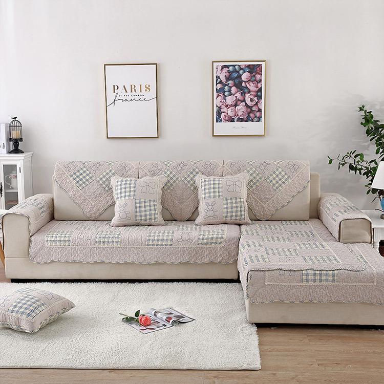 Vintage Patchwork Cotton Quilted Couch Cover — fabric, design and styling detail 022