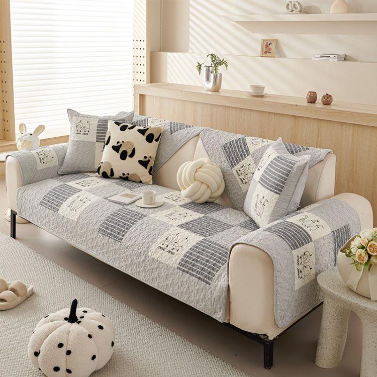 Vintage Patchwork Cotton Quilted Couch Cover — fabric, design and styling detail 099