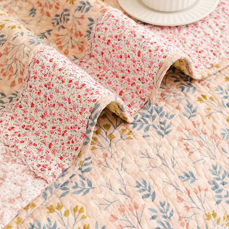 Vintage Patchwork Cotton Quilted Couch Cover — fabric, design and styling detail 110