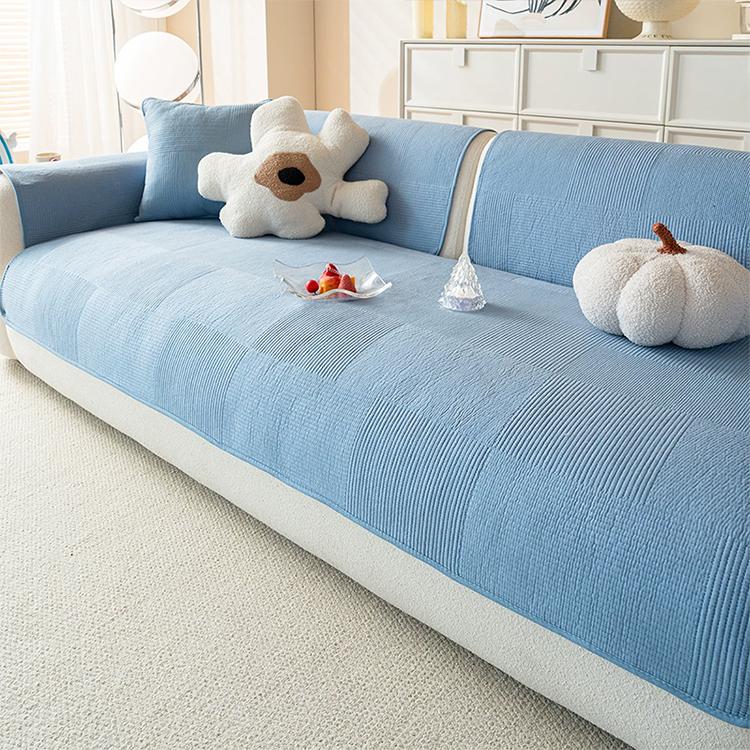Light Blue Sweetheart Quilted Cotton Non-Slip Couch Cover