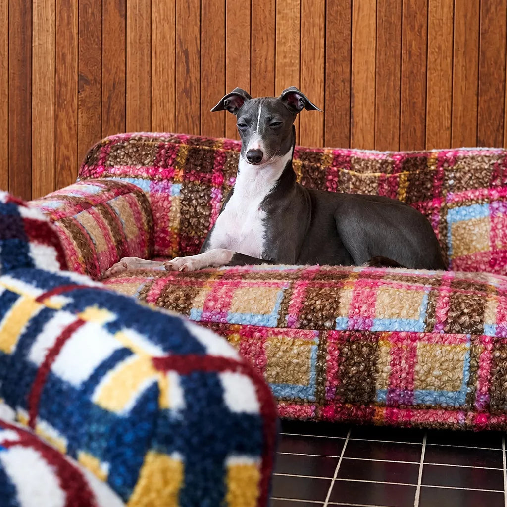 Vintage-Style Plush Sofa Bed for Dogs and Cats