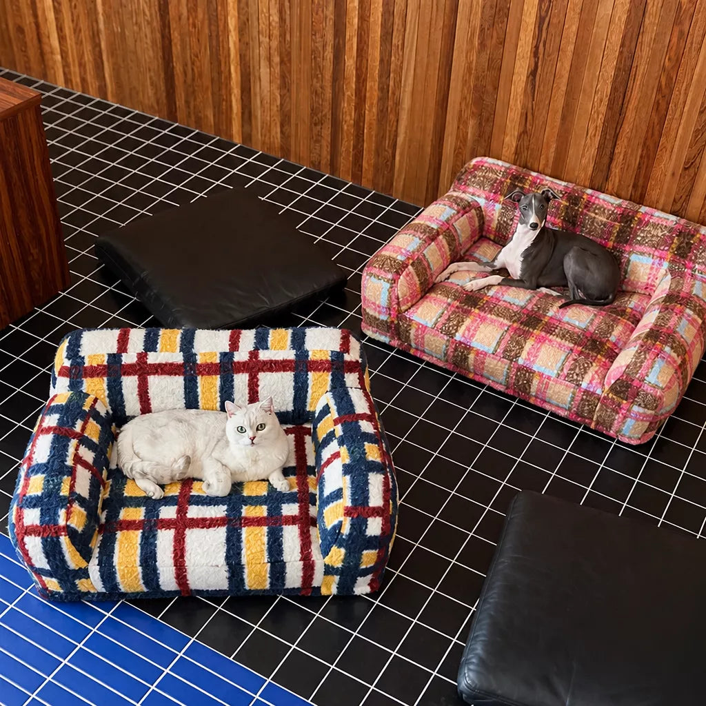 Vintage-Style Plush Sofa Bed for Dogs and Cats