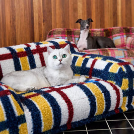 Vintage-Style Plush Sofa Bed for Dogs and Cats
