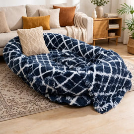 Extra-Large Washable Plush Pet Bed for Dogs and Cats
