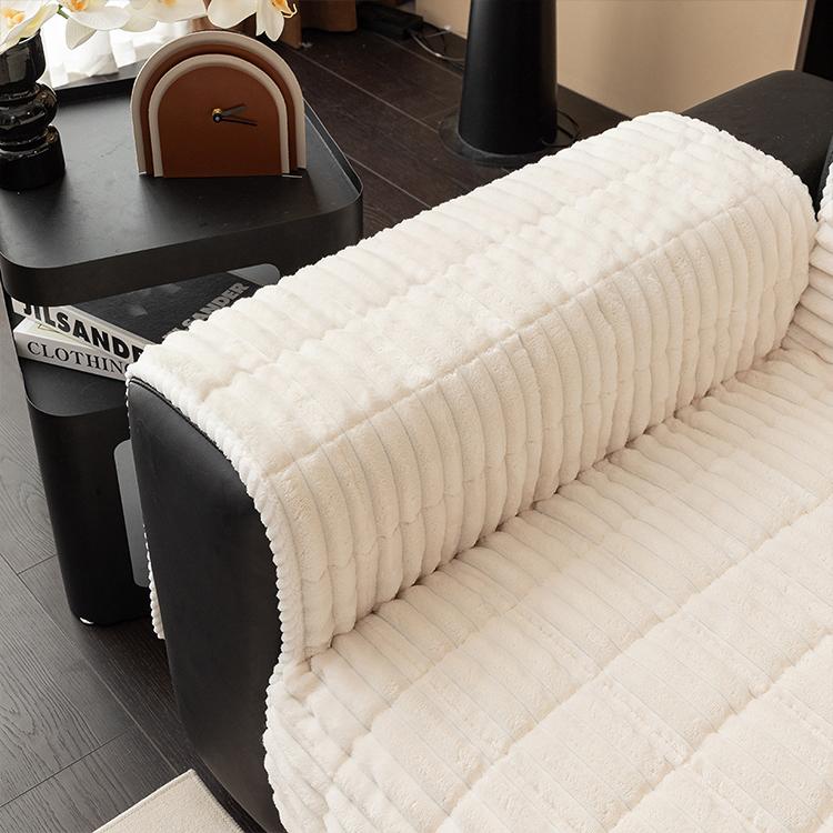 Plush Ribbed Fleece Couch Cover detail showing the softly bound edge