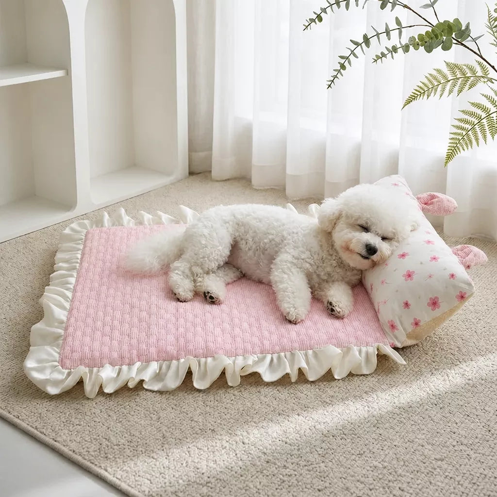 Pet Rest Mat with Bunny-Ear Pillow for Dogs and Cats Imagen secundaria del producto