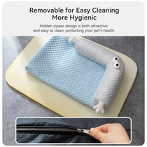 Large cooling dog mat with spacious sleeping surface