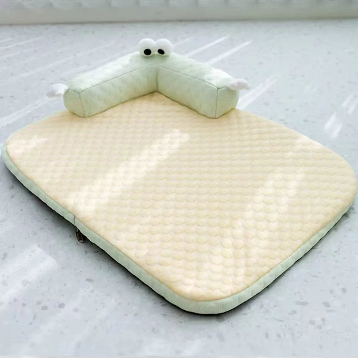 Cooling Dog Bed with Removable Bone-Shaped Bolster – detail view 13